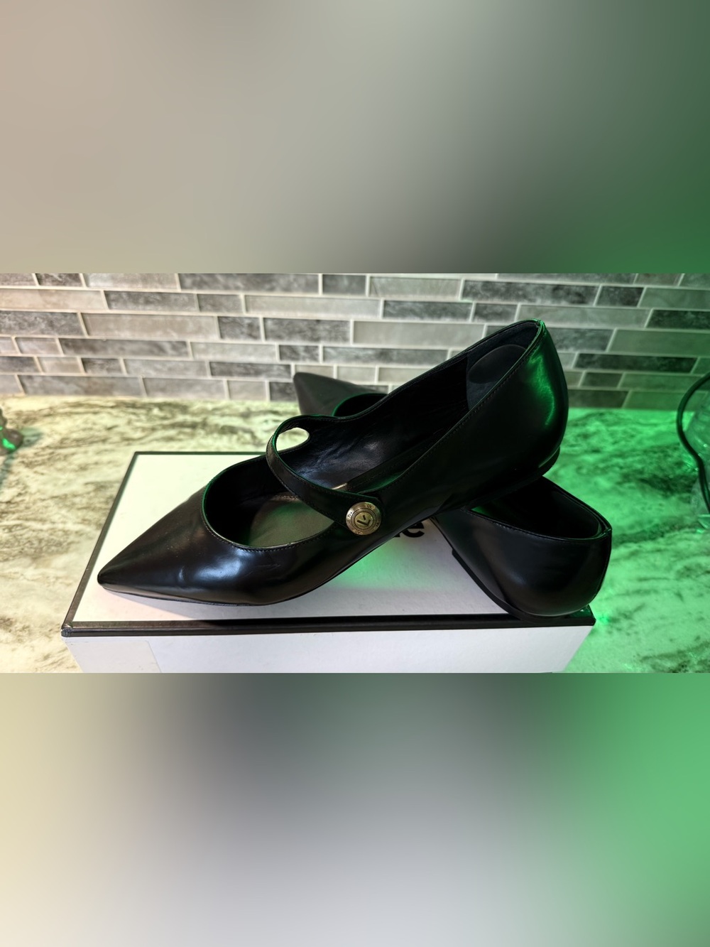 Larroudé Caroline Soft Black Mary Jane Flats Pointed Toe Size 9 w/ Box & Dust Ba